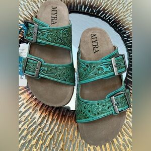 Myra Verdent Ranges Hand tooled sandals